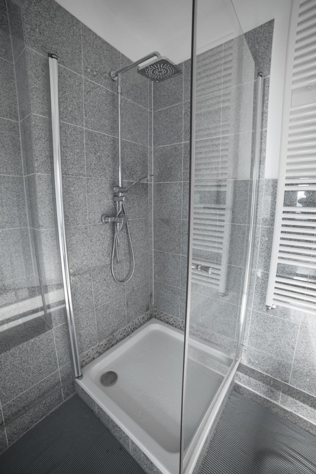 Exklusives Apartment Im Historischen Wohnhaus Mit Kamin, Bad & Viel Platz Bremerhaven Exterior photo